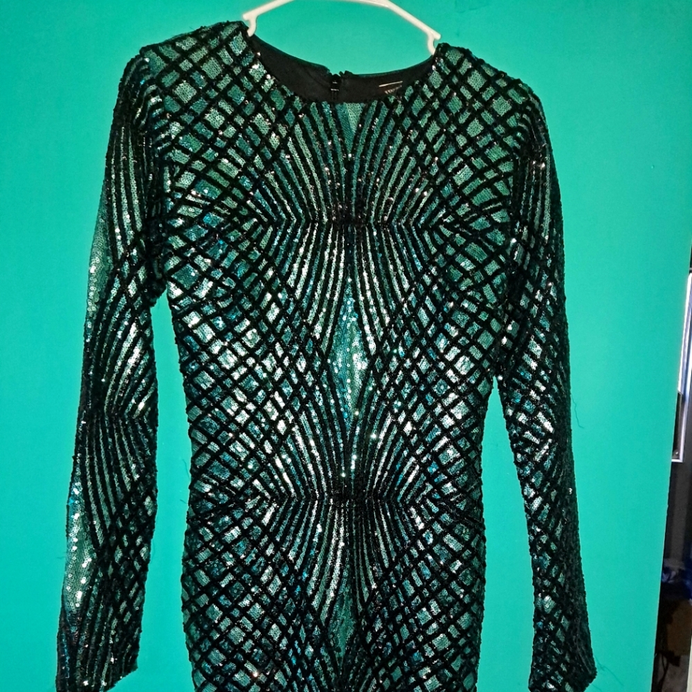 Cute boutique sequins dress sz small